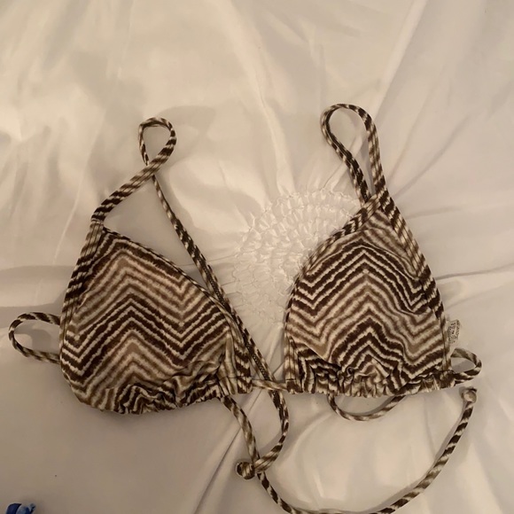 Top swin - Picture 1 of 1